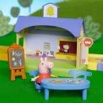 Peppa Pig set dječjih igračaka Grad Škola s pločom i školskom klupom